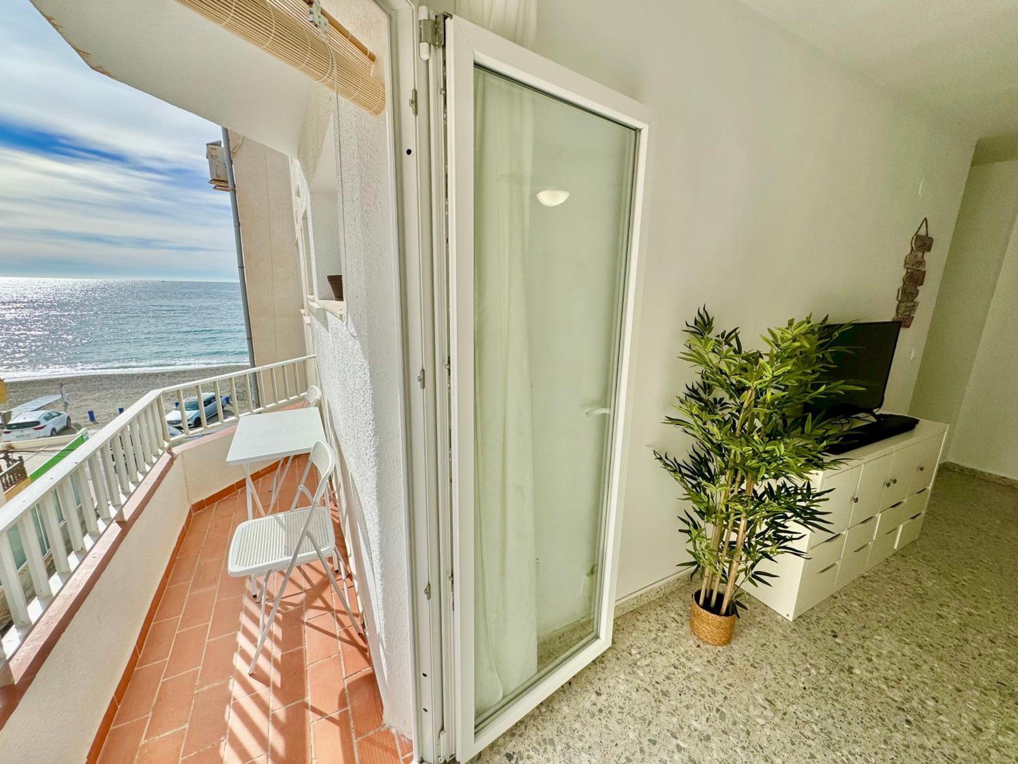 Quiet II Seaview Apartment La Herradura  Bagian luar foto